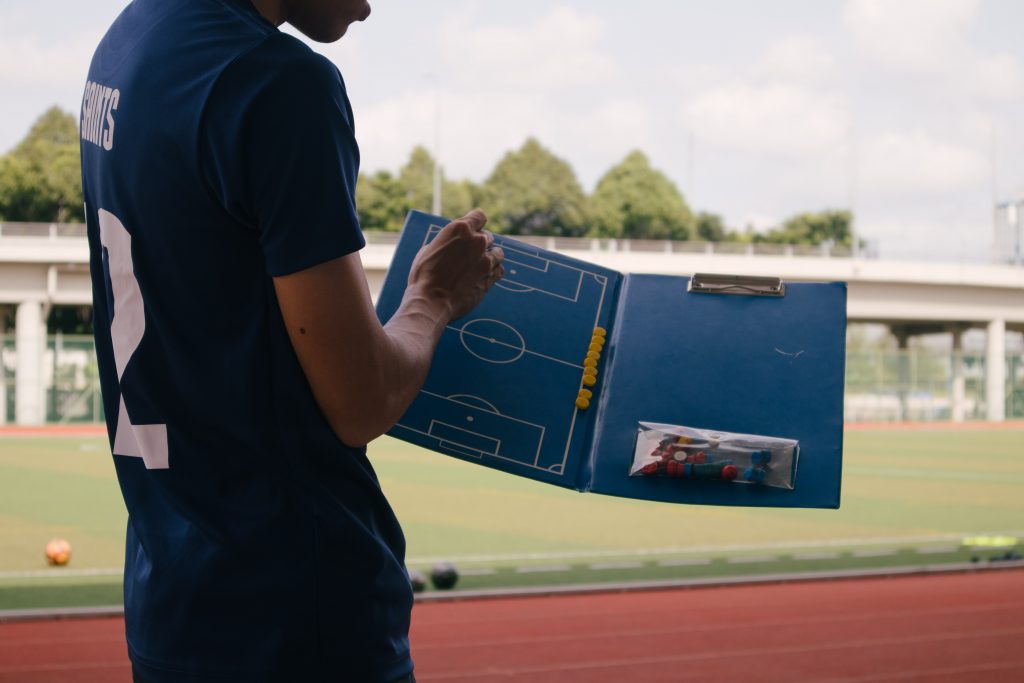 T-Shirts für Trainer & Coaches designen: So bereitest Du Freude!