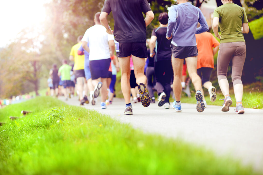 Firmenlauf - Wissenswerte Infos & Tipps: Vorteile, Anmeldung, Teilnahmebedingungen & mehr