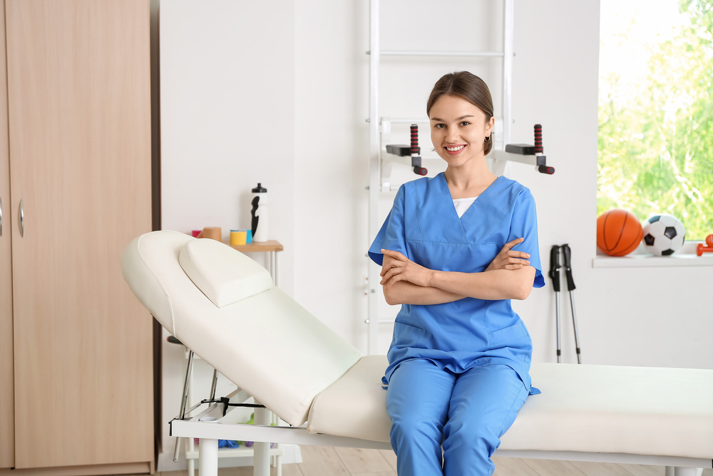 praxiskleidung-physiotherapeuten-gehoert