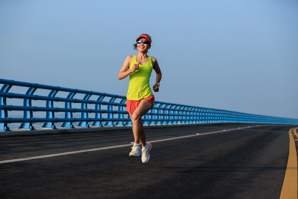 richtige-ausruestung-junge-marathonlaeufer