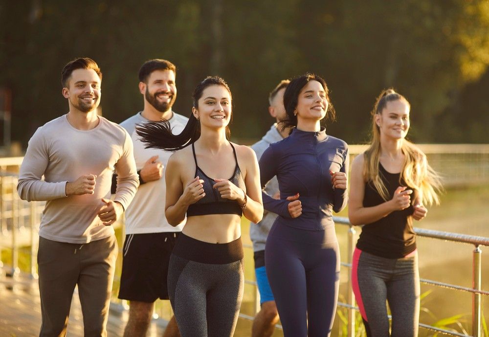 Laufgruppen als Therapie – Wie Bewegung und sozialer Austausch die mentale Gesundheit fördern